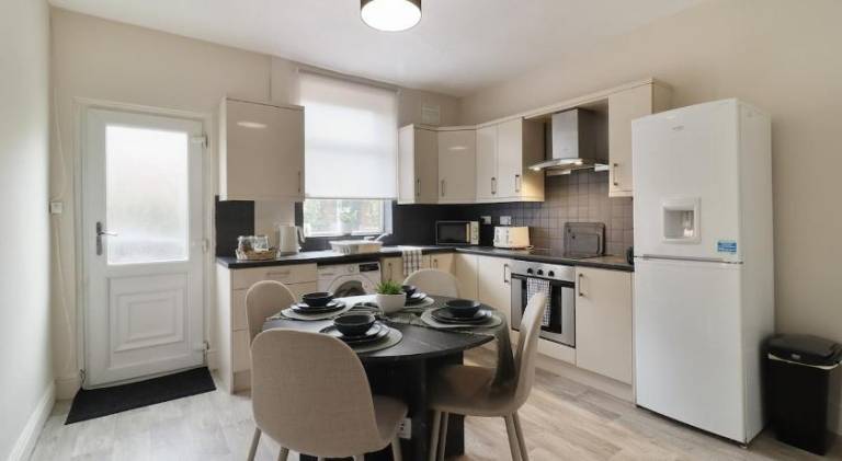 Apartment with 2 rooms for 4 persons — photo 3