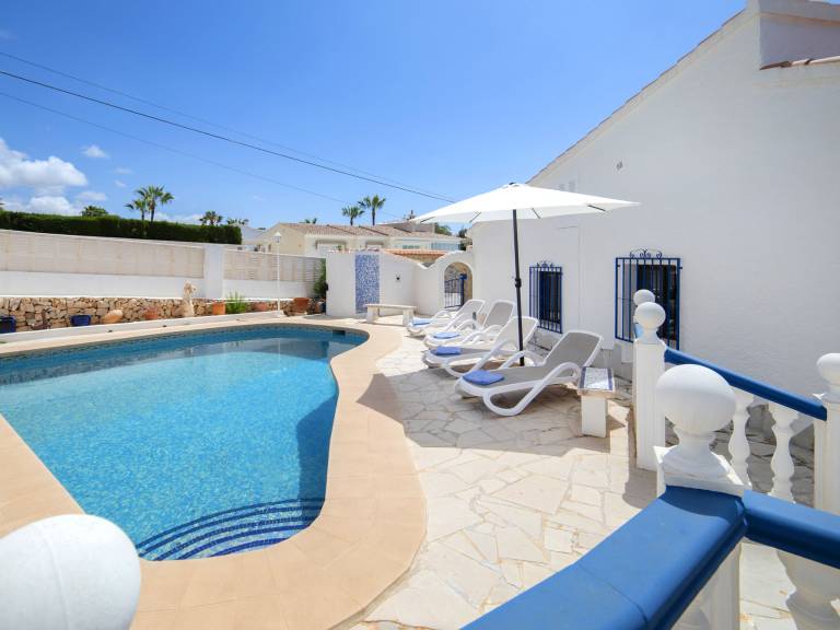 Vacation home with private pool, terrace & barbeque — photo 2