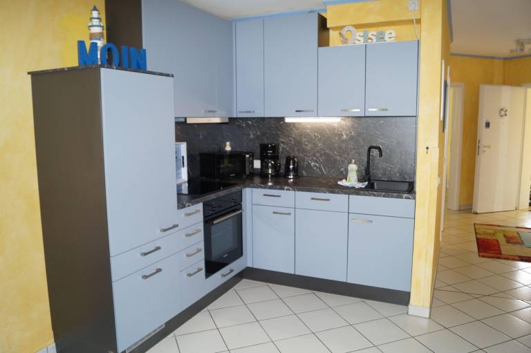 Rental apartment with terrace & yard — photo 3