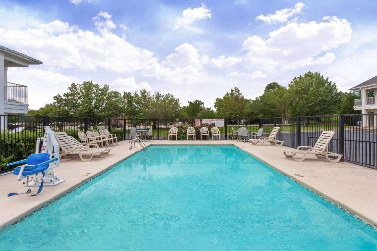 Baymont by Wyndham Florence/Muscle Shoals in Florence, AL