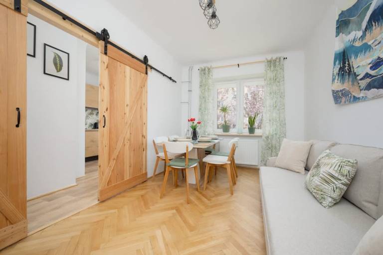 Children-friendly rental apartment with fast internet | Next to Royal Castle | Pets allowed — photo 5