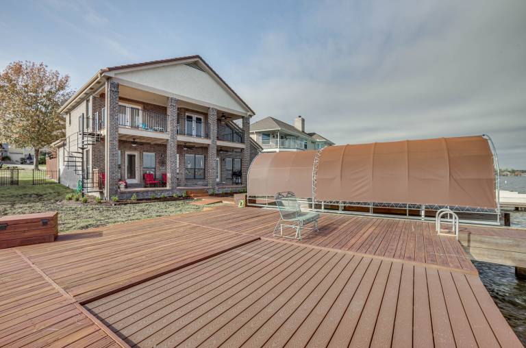 House Lake Conroe