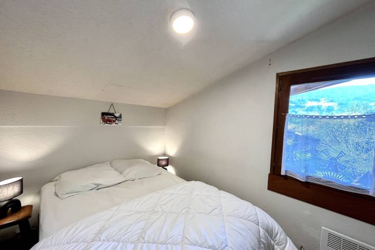 Rental apartment with 2 rooms for 4 persons — photo 4