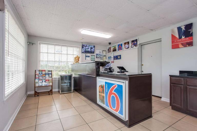 Motel 6 Walterboro, SC — photo 2