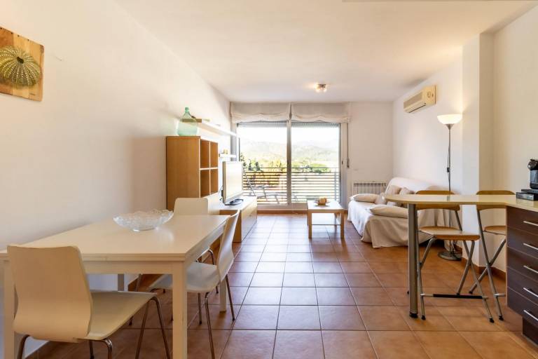 Fully equipped beautiful rental apartment with terrace | Beach view | Close to the beach | Pets are welcome — photo 3
