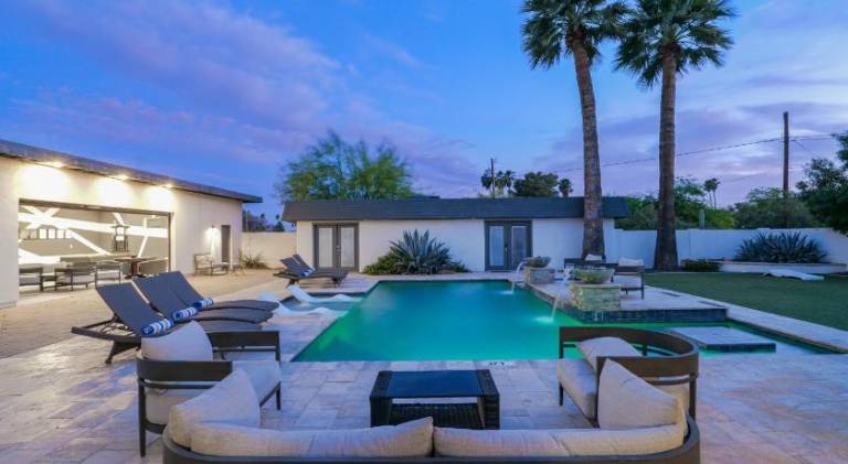 House with pool & hot tub in Scottsdale, AZ