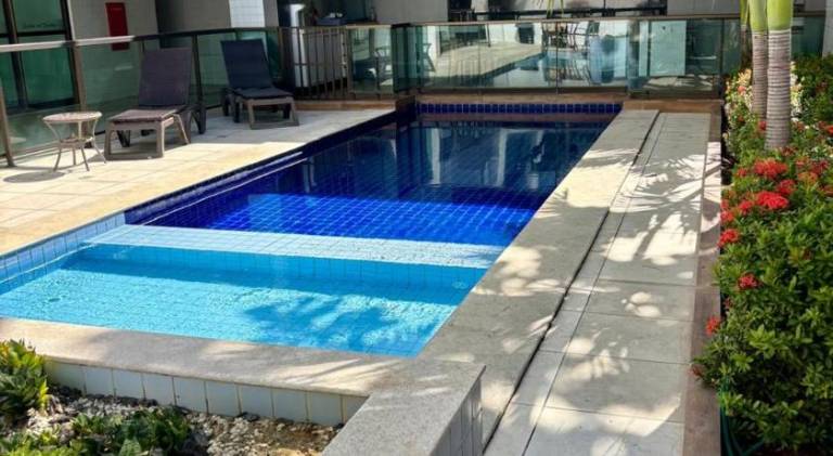 Apartment with pool — photo 3