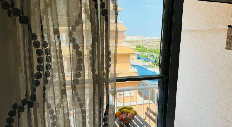Rental apartment with terrace & pool | Pet-friendly — photo 4