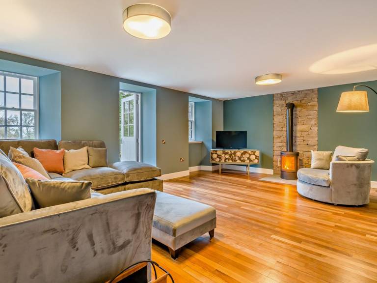 Fully equipped beautiful cottage | Water view | Dogs allowed in Perth