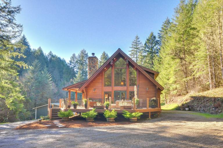 Cabin  Gaston