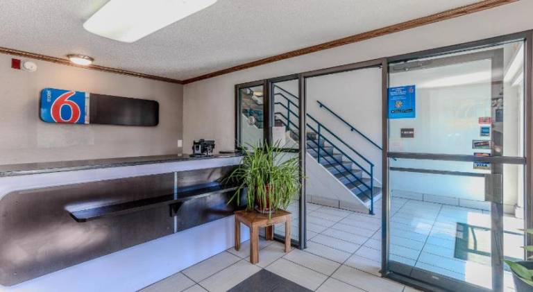 Motel 6 Wichita, KS — photo 4