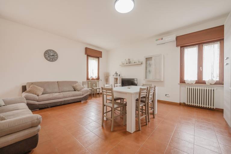Apartment with yard & patio | Mountain view in Rivoli