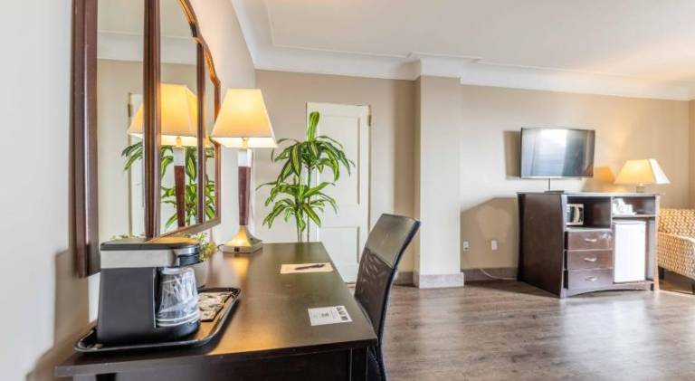 Prince Arthur Waterfront Hotel and Suites — photo 3