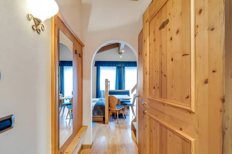 Apartment 'Residence Priska Apt 4 Personen' with Mountain View, Shared Garden and Wi-Fi in Racines