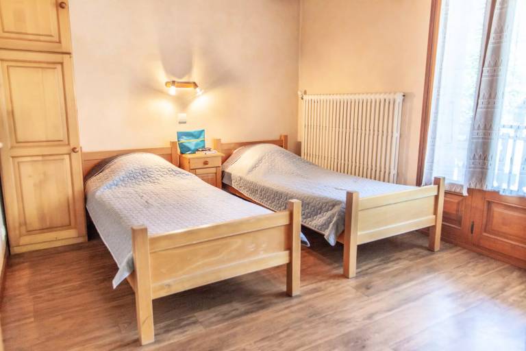 Holiday apartment with 3 rooms for 8 persons — photo 4