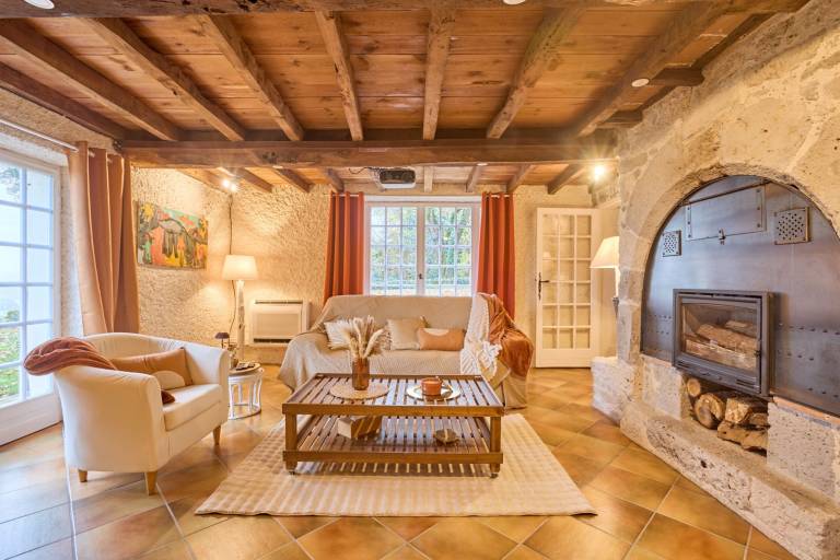 House Saint-Vincent-de-Lamontjoie