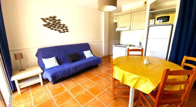 Rental apartment with yard, private pool & patio | Dogs allowed — photo 4