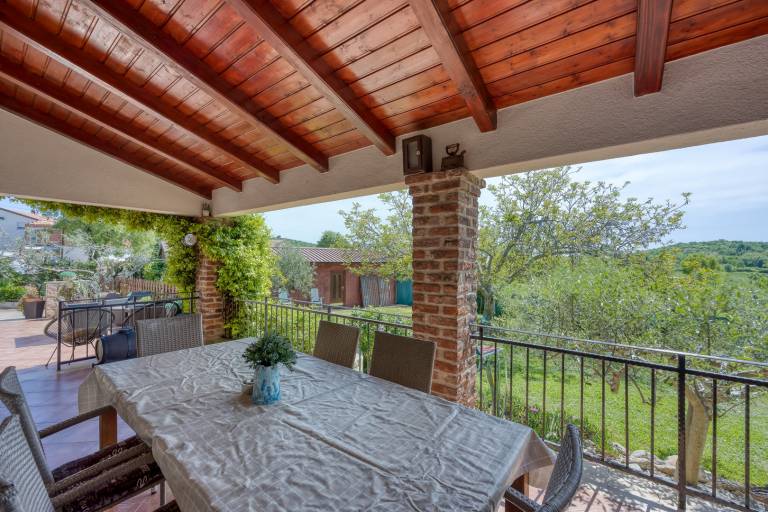 Family-friendly vacation home with patio, barbeque & garden | Pets allowed — photo 4