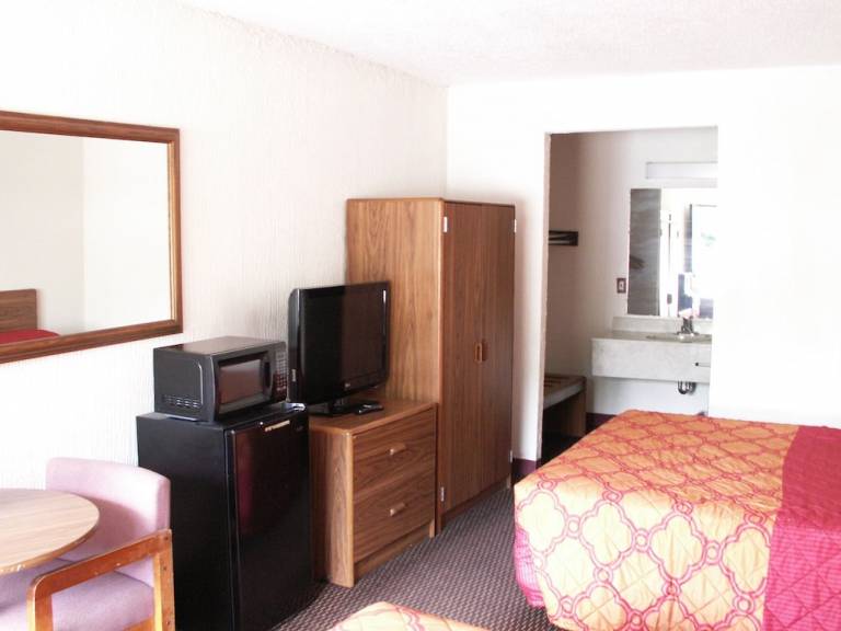 Motel  Knoxville