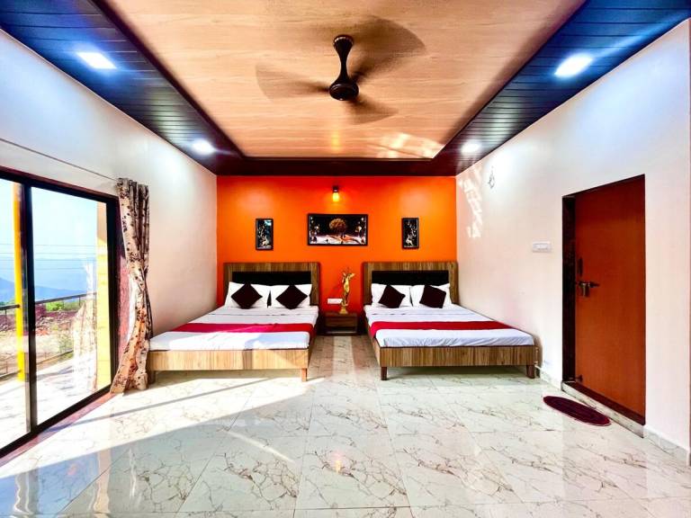 Triveni Stays Athenian 7 BHK With Pool in mahabale — photo 2