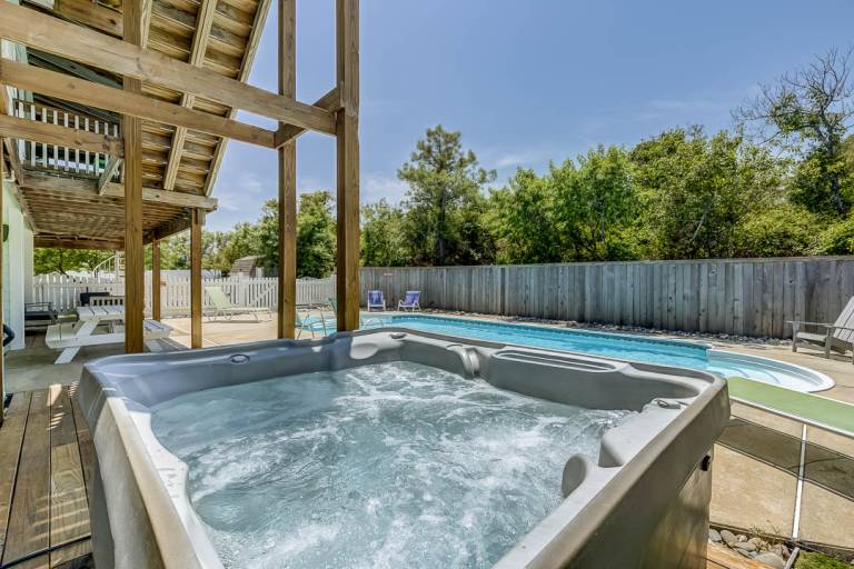 Mint to Be 450 ft to the beach Private Pool, Hot Tub, Dog Friendly — photo 4