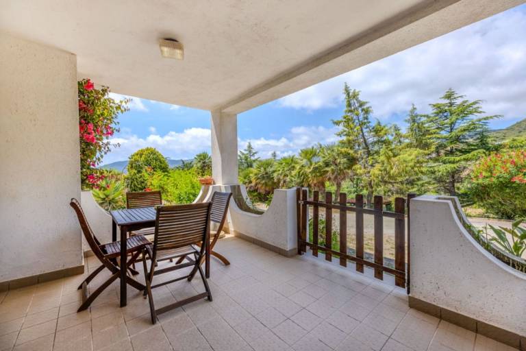 Family-friendly lovely apartment with terrace, barbeque & yard | Pets allowed — photo 2