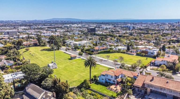 Private 2BR Santa Monica Casita - 5 Min to Beach — photo 5