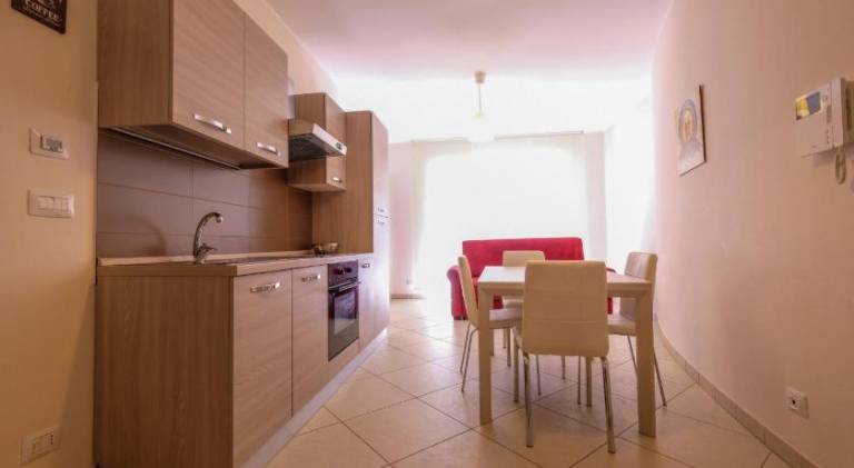 Holiday apartment with 1 room for 4 persons in Pineto