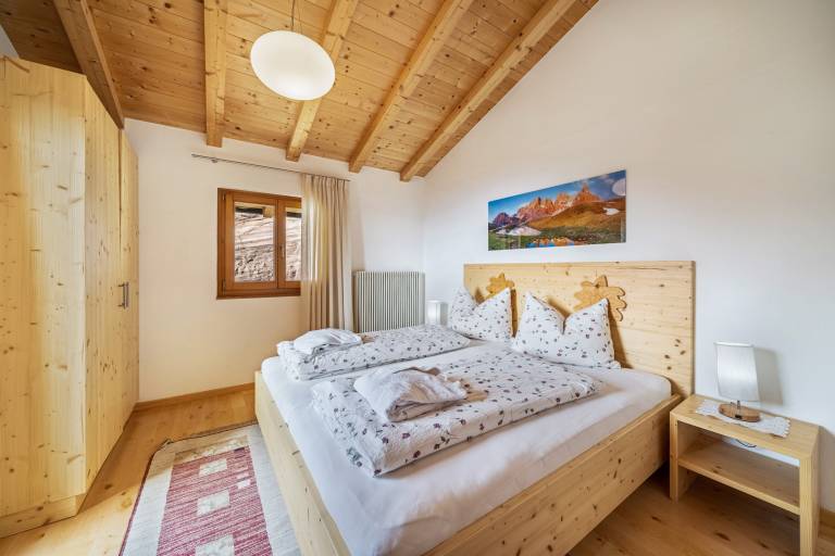 Apartment with garden, BBQ & pool in Avelengo