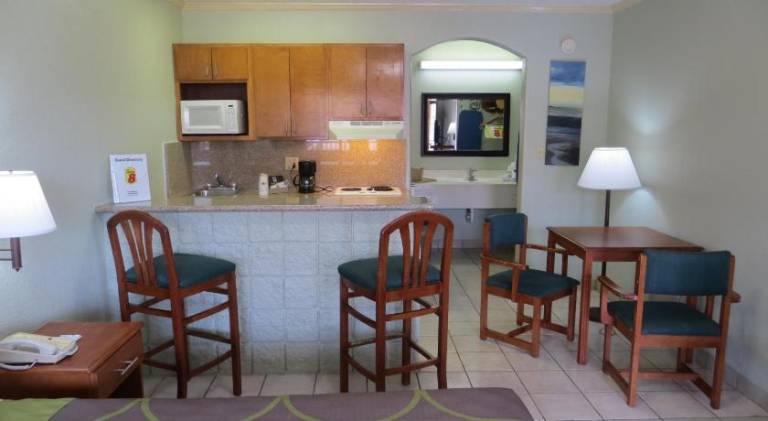 Super 8 By Wyndham South Padre Island — photo 3