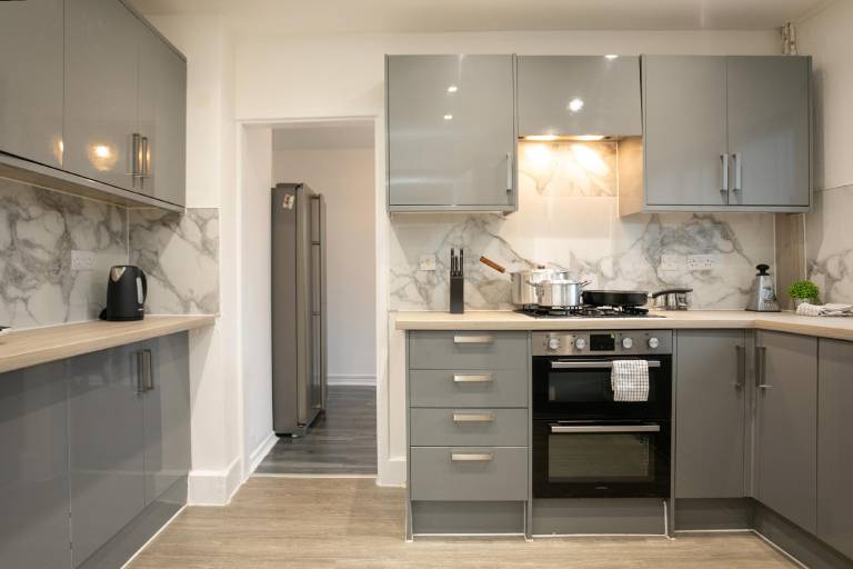 Nottingham Top Serviced Home (Chayil Experts) in Nottingham