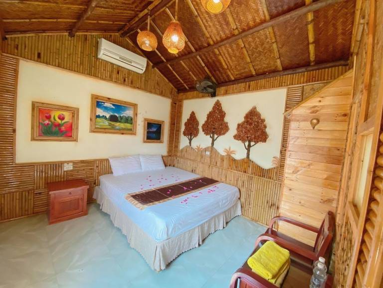 Trang An NP homestay in Hoa Lu