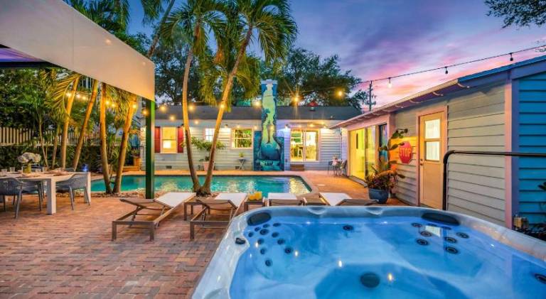Heated Pool Las Olas Victoria Park Near Beach Escapism at its finest Mermaid Key — photo 5