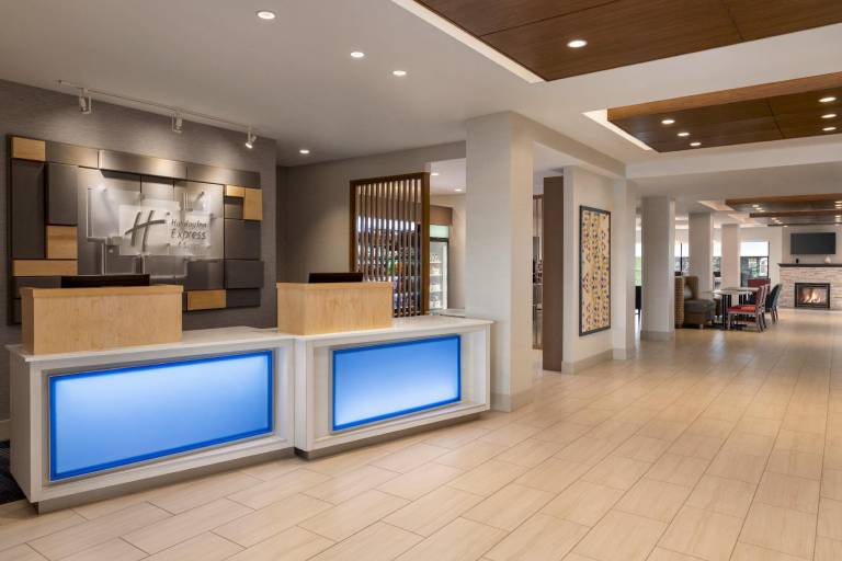 Holiday Inn Express Hotel & Suites Denver Airport By IHG — photo 2