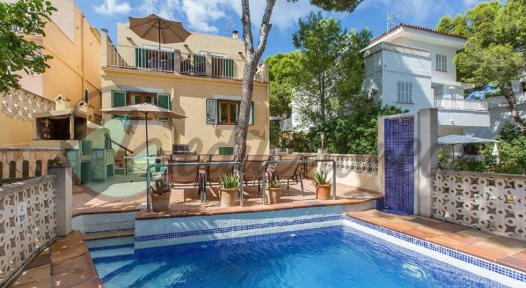 Fully equipped big house with barbeque, garden & private pool | Good for workation | Pets allowed in Calvià