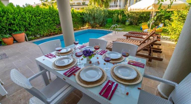 Villa with terrace & private pool — photo 5