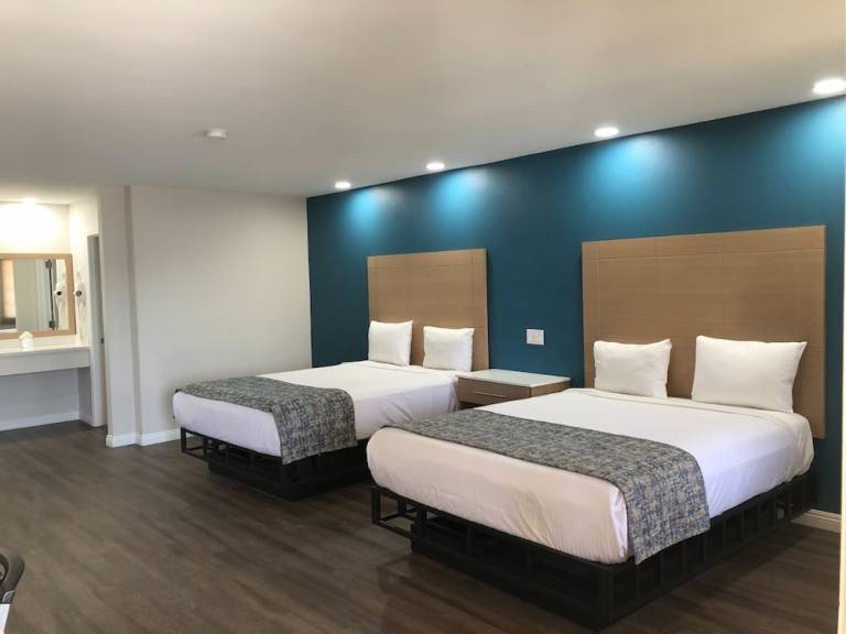 Motel  Carson