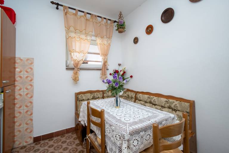 Two bedroom apartment with terrace and sea view Kampor, Rab (A-5056-a) — photo 3