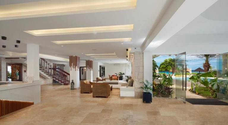 Family-friendly holiday apartment with garden, patio & pool | Close to the beach | Pets allowed — photo 4