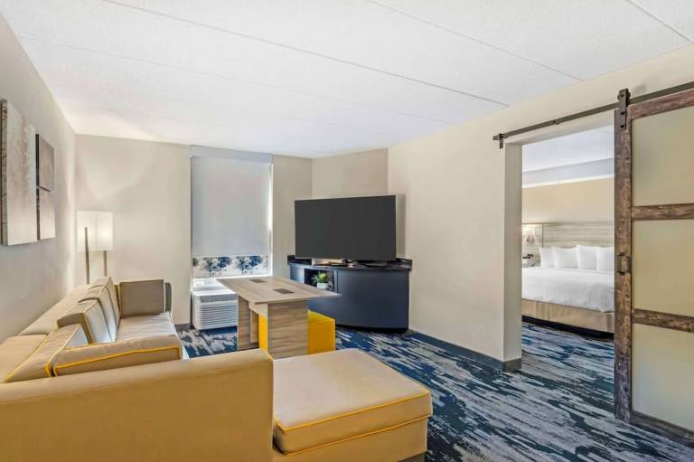 Best Western Plus Beckley Inn