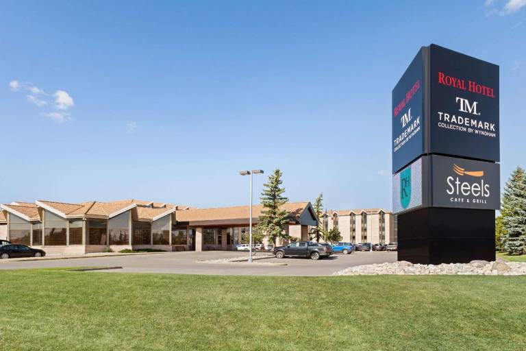 Royal Hotel West Edmonton, Trademark Collection by Wyndham in Edmonton, AB