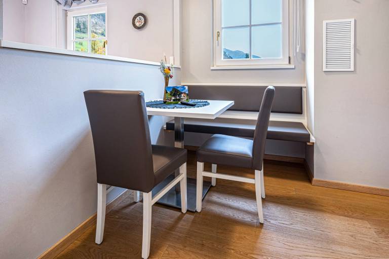 Studio 'Alpen Living 1st Floor Small' with Mountain View, Whirlpool & Wi-Fi — photo 4