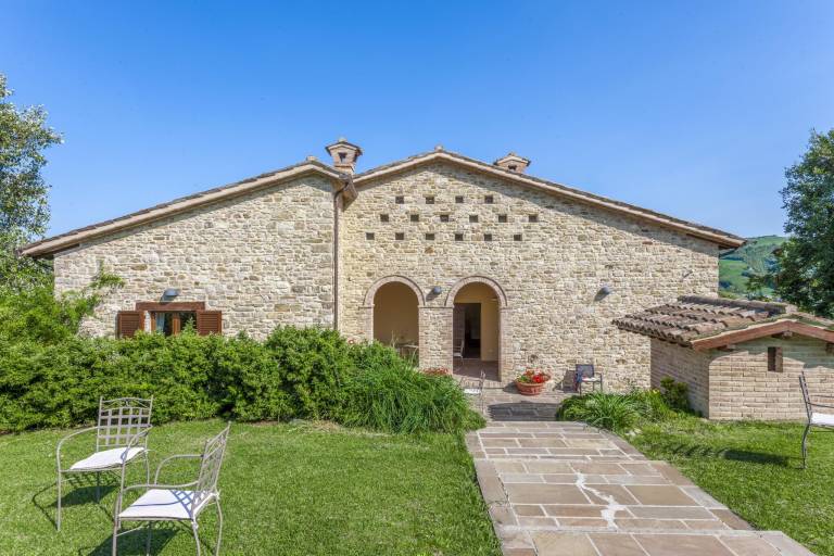 House with garden, barbecue & pool — photo 3