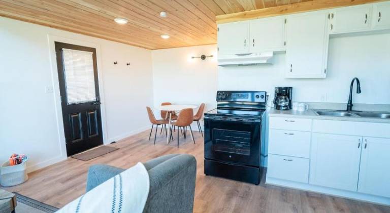 Charming chalet with terrace | Close to the beach | Pets allowed — photo 2