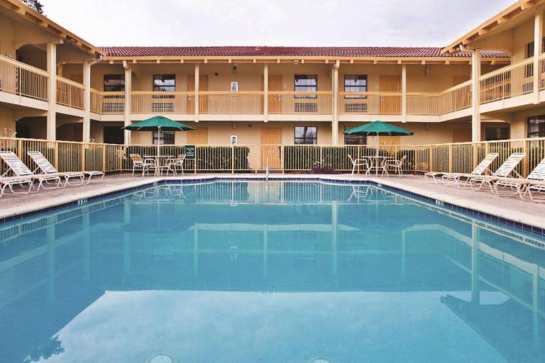 La Quinta Inn Savannah Midtown — photo 2