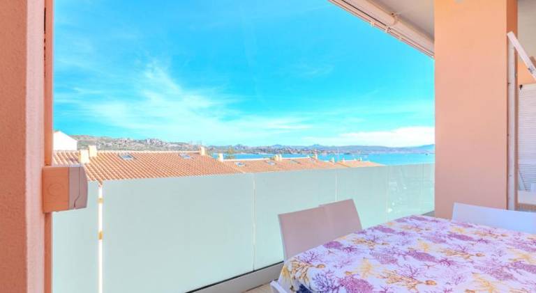 Holiday apartment with 2 rooms for 6 persons — photo 4