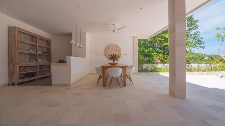 Villa with patio, private pool & BBQ | Perfect for remote work — photo 5