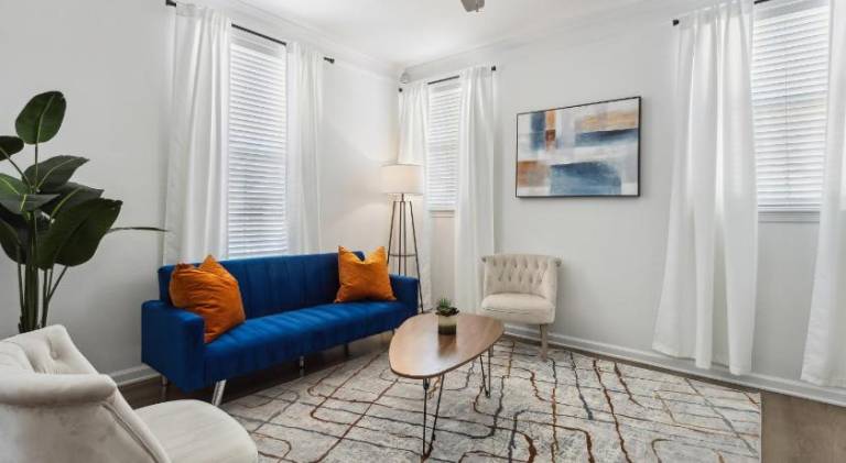 Apartment with pool in Frisco, TX