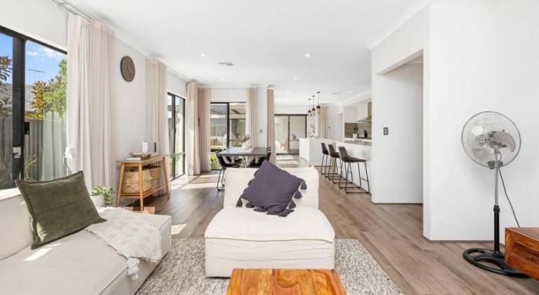 211 m&sup2; Ferienhaus