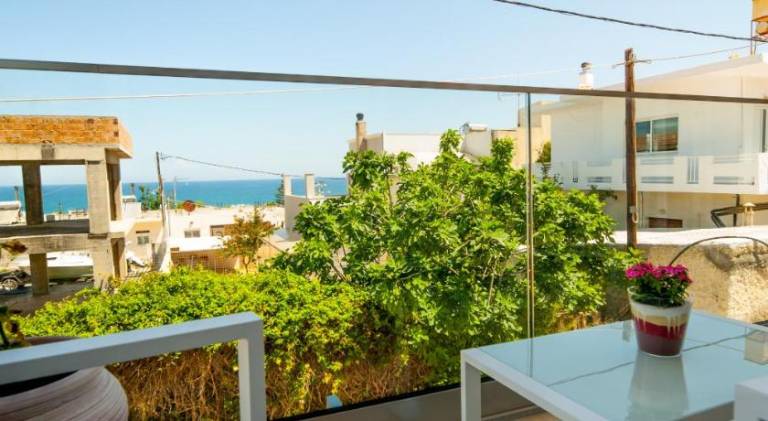 House with pool, terrace & grill | Close to the beach | Perfect for remote work | Pets are welcome — photo 5